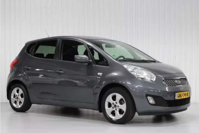 Kia Venga (2011) thumbnail 3