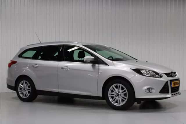 Ford Focus (2013) thumbnail 3
