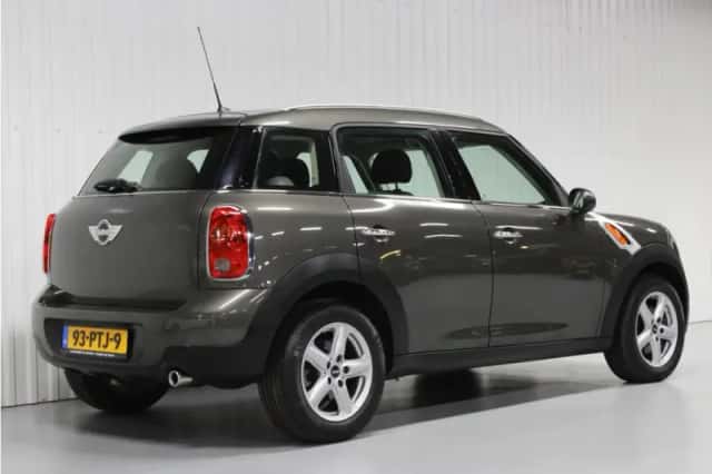 MINI Countryman (2011) thumbnail 6