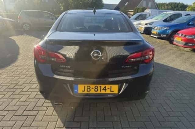 Opel Astra (2016) thumbnail 5