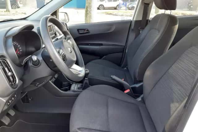 Kia Picanto (2019) thumbnail 5