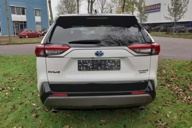 Toyota RAV4 (2020) thumbnail 5
