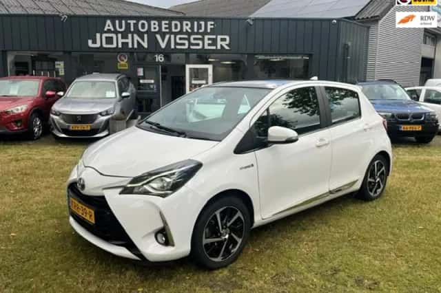 Toyota Yaris (2019) thumbnail 1