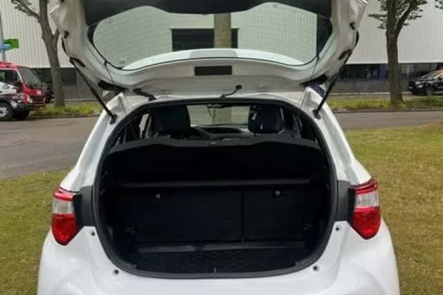 Toyota Yaris (2019) thumbnail 6