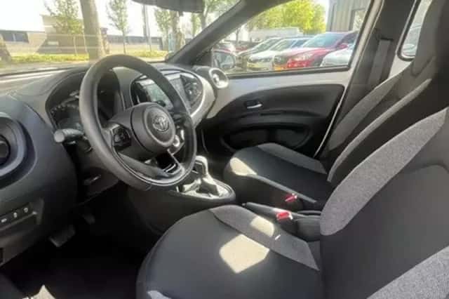 Toyota Aygo X (2024) thumbnail 3