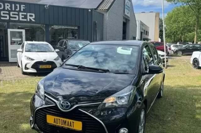 Toyota Yaris (2016) thumbnail 6