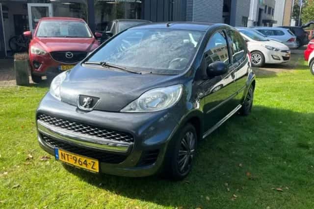 Peugeot 107 (2011) thumbnail 6