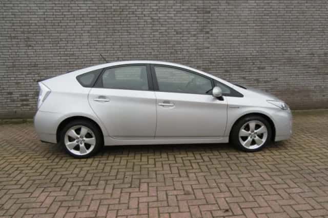 Toyota Prius (2009) thumbnail 2