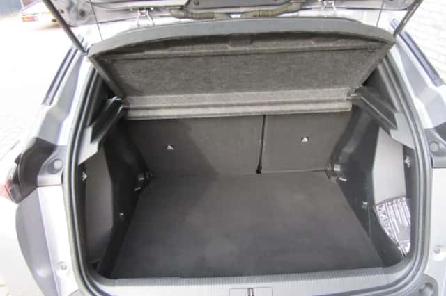Peugeot 2008 (2020) thumbnail 5