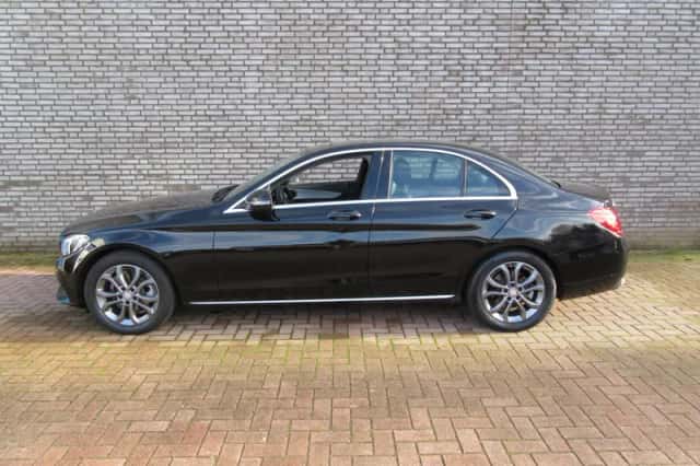 Mercedes-Benz C-Klasse (2018) thumbnail 4