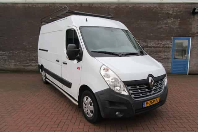 Renault Master (2017) thumbnail 1