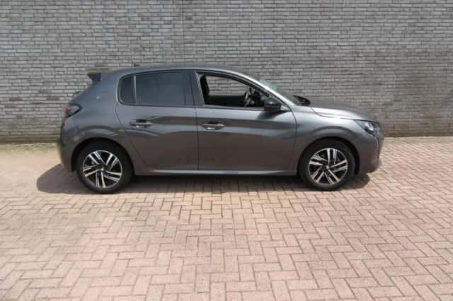 Peugeot 208 (2022) thumbnail 2