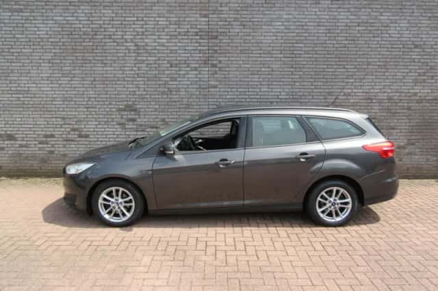 Ford Focus (2015) thumbnail 4