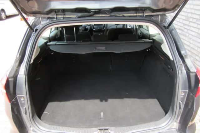 Ford Focus (2015) thumbnail 5