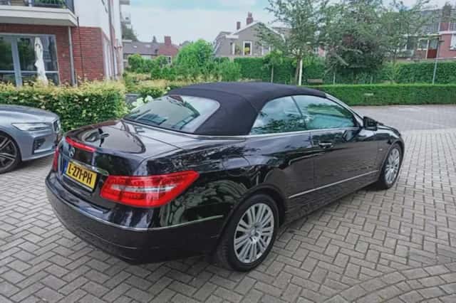 Mercedes-Benz E-Klasse (2010) thumbnail 4