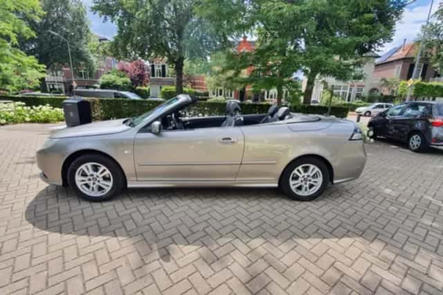 Saab 9-3 (2009) thumbnail 2