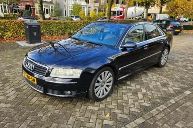 Audi A8 (2003) thumbnail 1