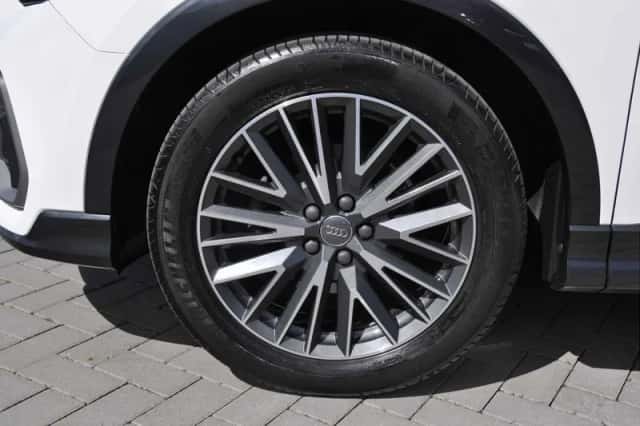 Audi Q3 (2019) thumbnail 5