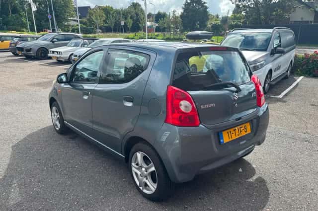 Suzuki Alto (2012) thumbnail 3