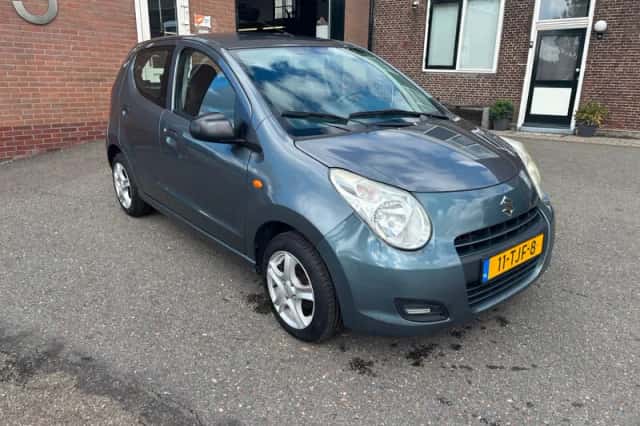 Suzuki Alto (2012) thumbnail 5