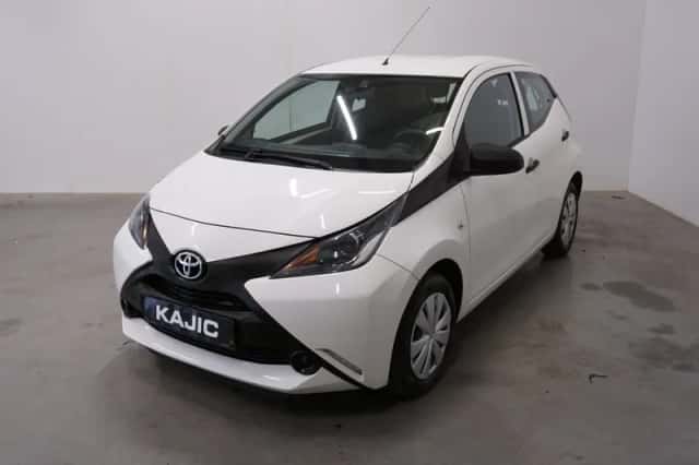 Toyota Aygo (2017) thumbnail 1