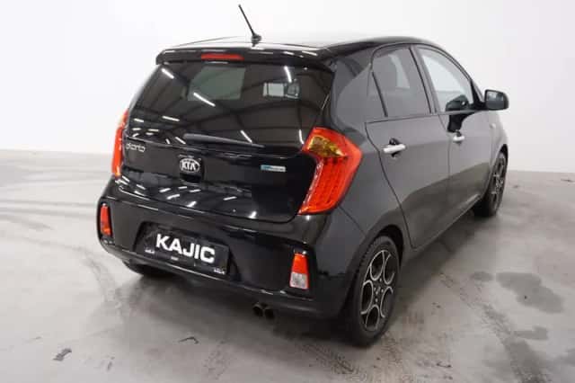 Kia Picanto (2015) thumbnail 2