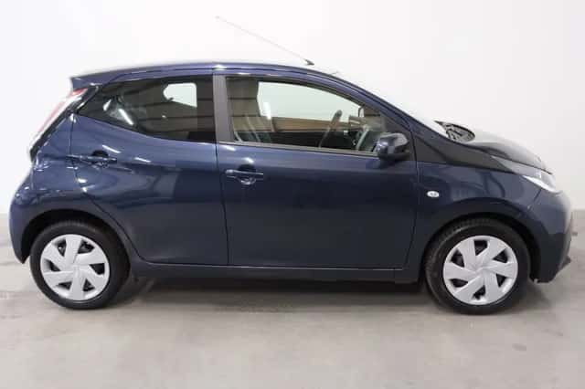 Toyota Aygo (2016) thumbnail 5