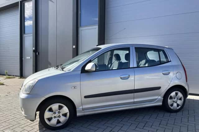 Kia Picanto (2006) thumbnail 2