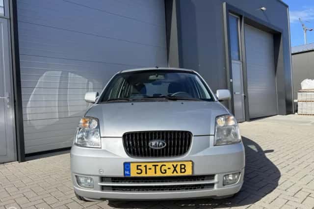 Kia Picanto (2006) thumbnail 3