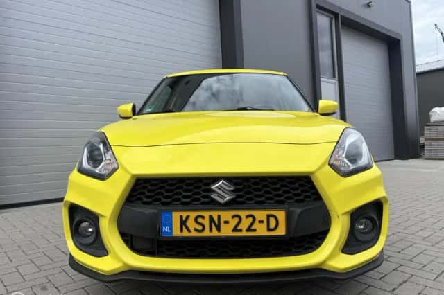 Suzuki Swift (2020) thumbnail 3