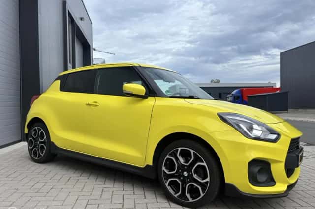 Suzuki Swift (2020) thumbnail 4
