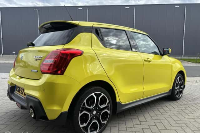 Suzuki Swift (2020) thumbnail 6