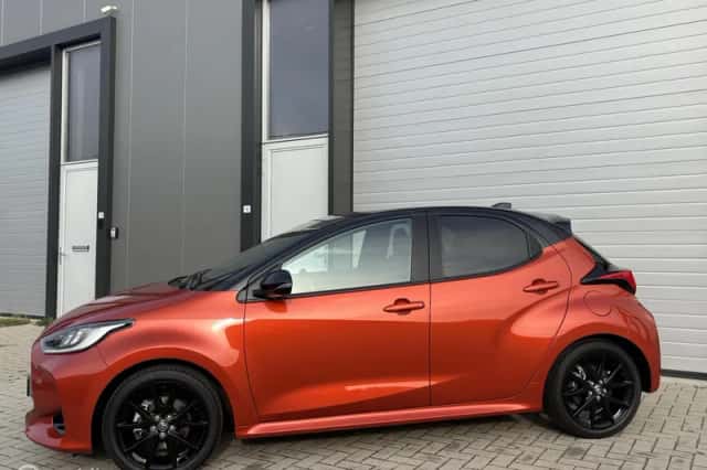 Toyota Yaris (2023) thumbnail 2