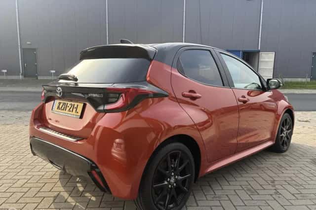 Toyota Yaris (2023) thumbnail 5