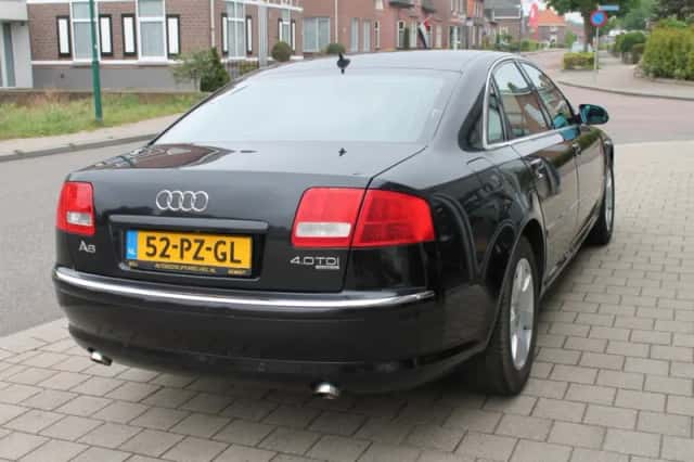 Audi A8 (2003) thumbnail 6