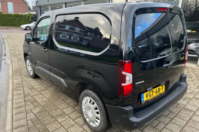 Opel Combo (2020) thumbnail 4
