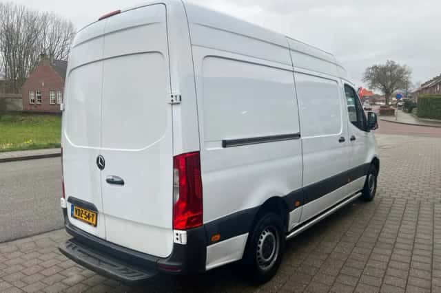 Mercedes-Benz Sprinter (2020) thumbnail 3