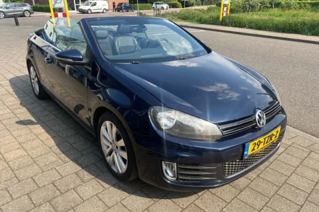 Volkswagen Golf (2012) thumbnail 2