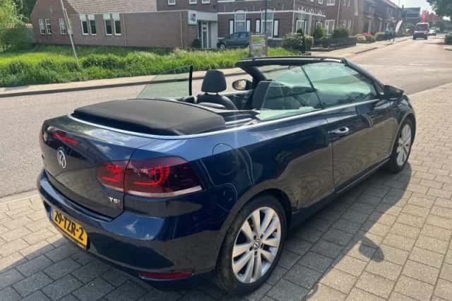 Volkswagen Golf (2012) thumbnail 3