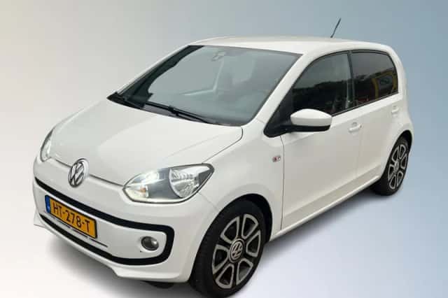 Volkswagen Up! (2016) thumbnail 1