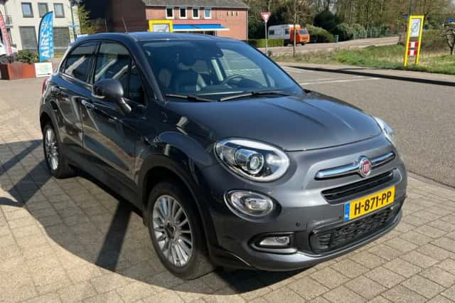 Fiat 500X (2017) thumbnail 2