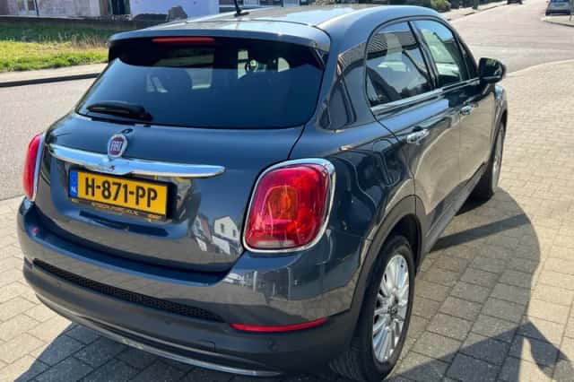 Fiat 500X (2017) thumbnail 3