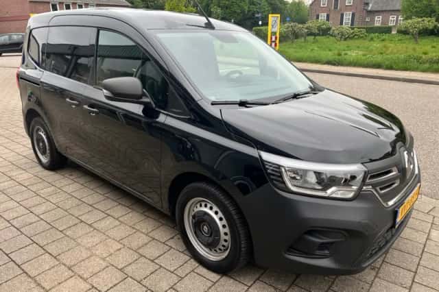 Renault Kangoo (2023) thumbnail 2