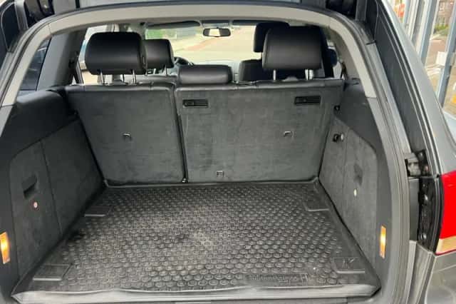 Volkswagen Touareg (2007) thumbnail 6