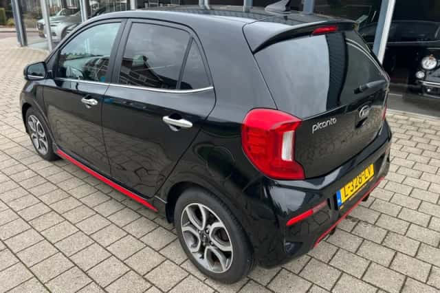 Kia Picanto (2021) thumbnail 4