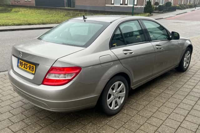 Mercedes-Benz C-Klasse (2007) thumbnail 3