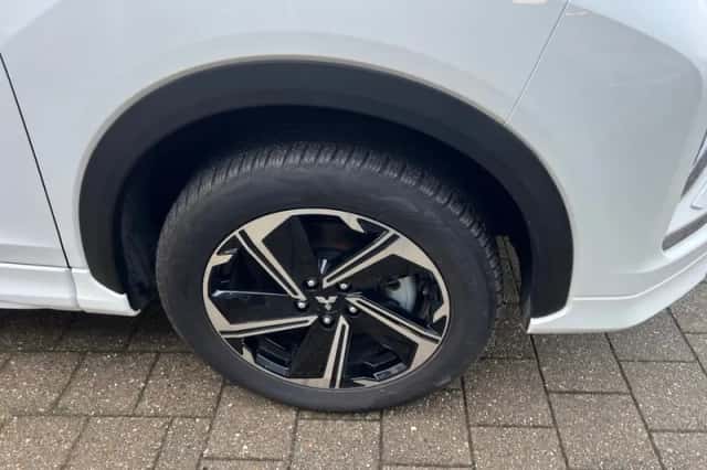 Mitsubishi Eclipse Cross (2023) thumbnail 5