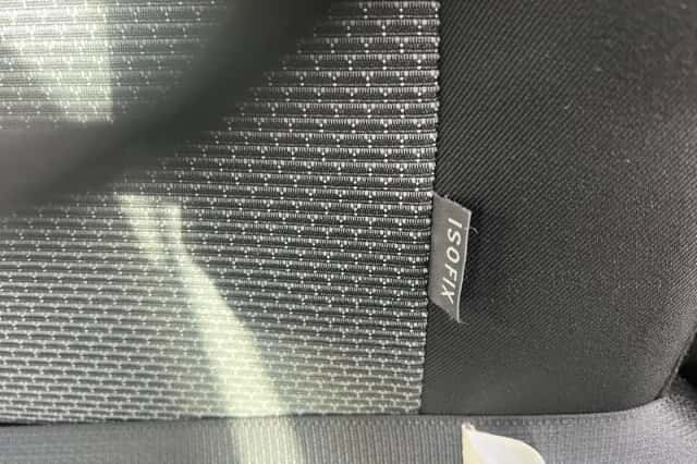 Toyota Yaris (2016) thumbnail 6