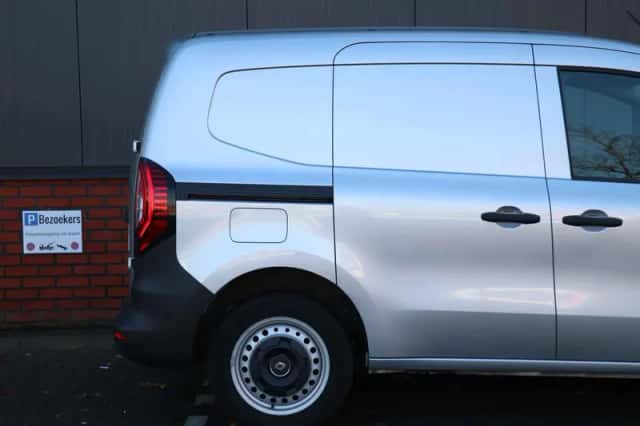 Renault Kangoo (2024) thumbnail 5