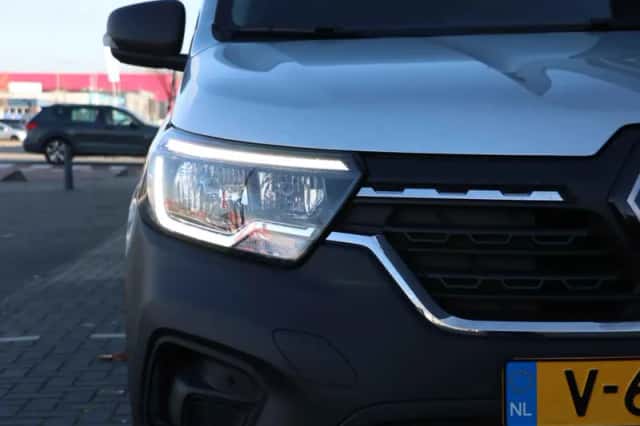 Renault Kangoo (2024) thumbnail 6